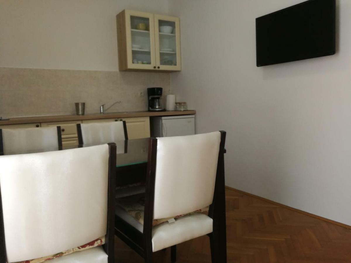 Apartment Violeta 1 Funtana Exteriér fotografie